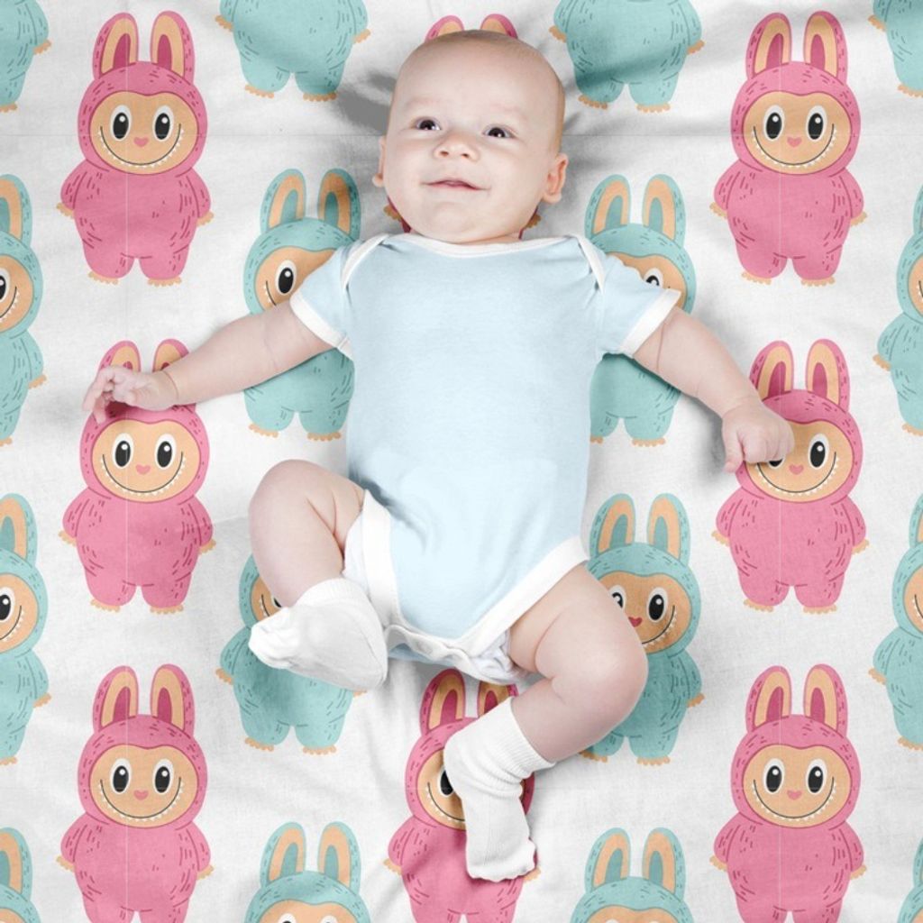 قیمت ارزان پارچه مخمل روبالشی پارچه باما طرح لبوبو کد 5014690