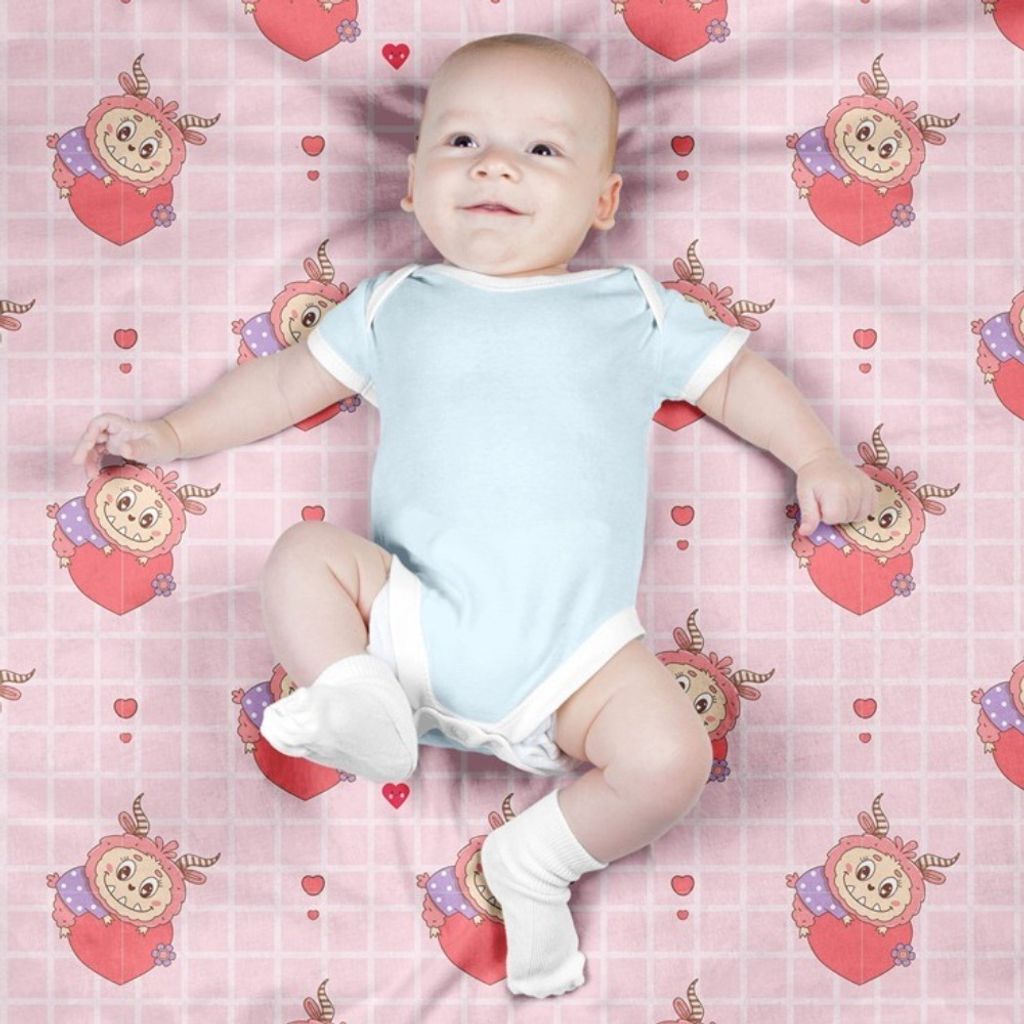 خرید انلاین پارچه مخمل روبالشی پارچه باما طرح لبوبو کد 5014692