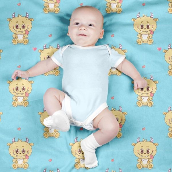 پارچه مخمل روبالشی پارچه باما طرح لبوبو کد 5014693