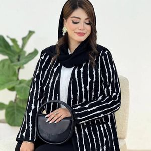 کت زنانه طرح گلیم زبرا