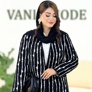 خرید انلاین کت زنانه طرح گلیم زبرا