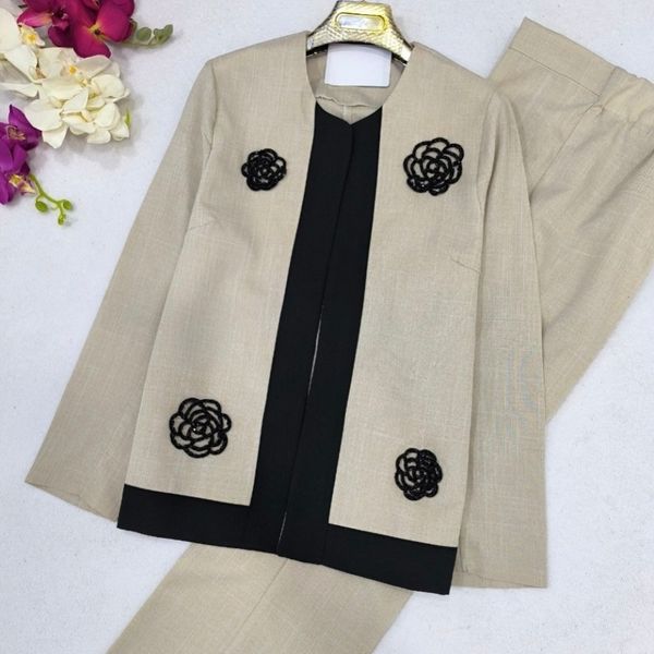 ست کت و شلوار ایلونا