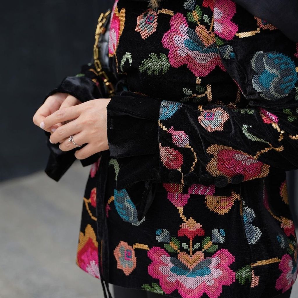 خرید اینترنتی پالتو مخمل زنانه آستر دار مدل نیایش