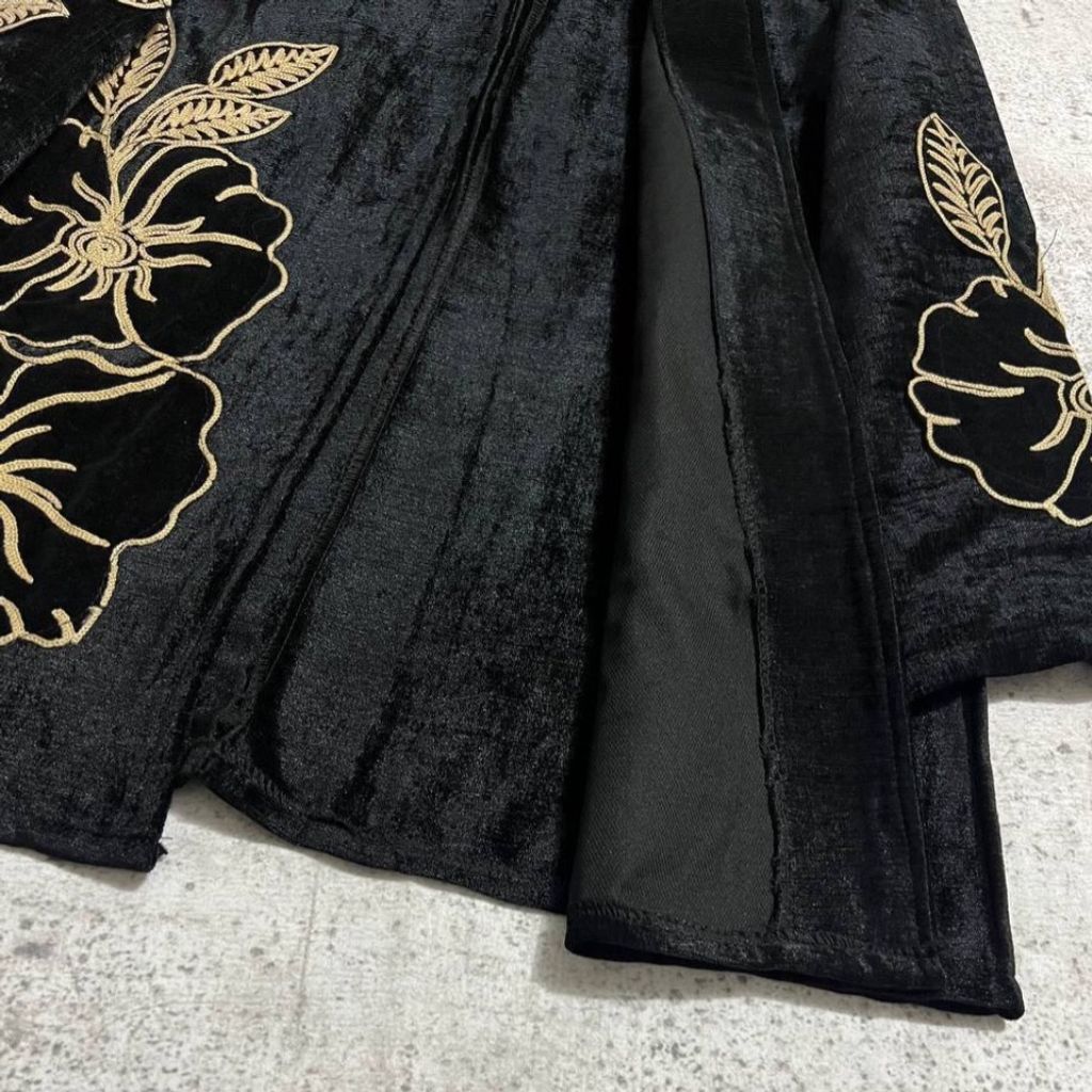 فروش اینترنتی مانتو زنانه طرح گلرخ