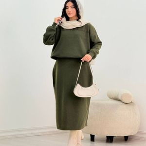 فروش اینترنتی ست بلوز و دامن یقه دار