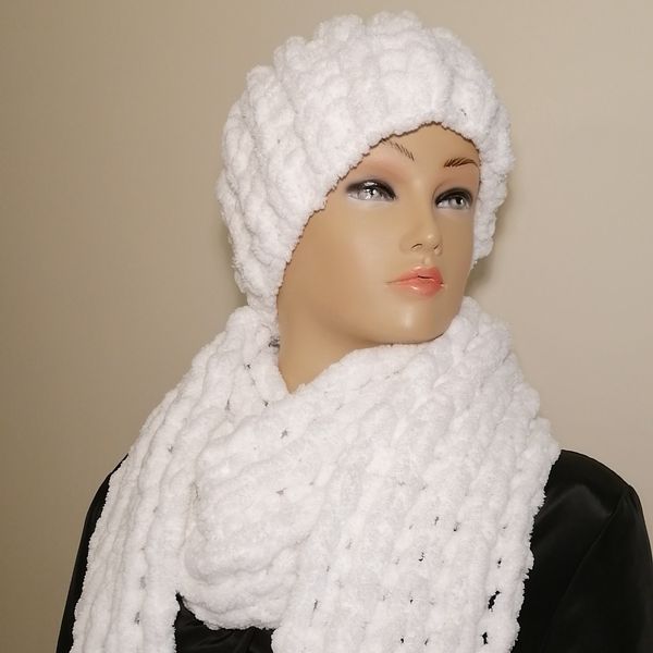 ست کلاه و شالگردن دستبافت آلیزپافی کد 0701