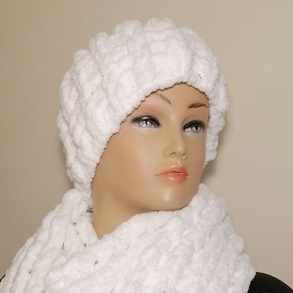 کلاه دستبافت آلیزپافی کد 07013