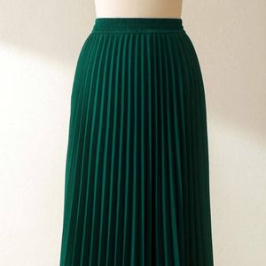 مشخصات دامن پلیسه مازراتی