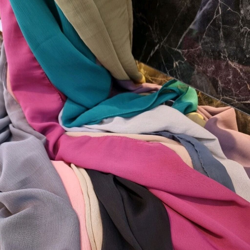 خرید اینترنتی شال حریر مجلسی کرپ ساده منگوله دار شیک زنانه