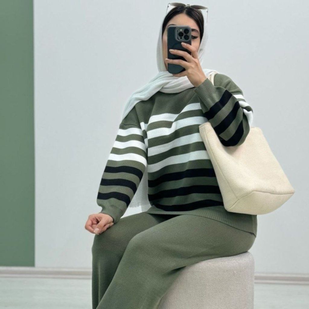 خرید اینترنتی بافت زنانه و دخترانه طرح لطیف و ضخیم