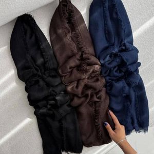 خرید آنلاین شال دورریش پاییزه حصیری