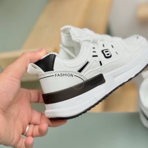 فروش اینترنتی کتونی بزرگسال طرح بندی 8 از Trip کد 4070101