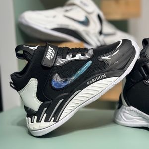 خرید اینترنتی قیمت کتونی بچگانه طرح نایک دراگون کد 4070102