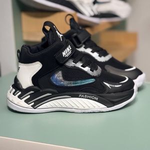 فروش اینترنتی کتونی بچگانه طرح نایک دراگون کد 4070102