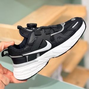 خرید انلاین کتونی بچگانه طرح نایک v2k پالیز کد 4070103