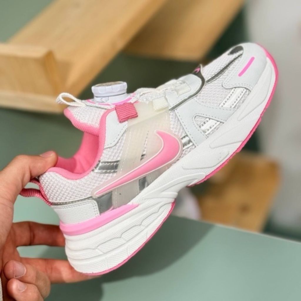 خرید اینترنتی کتونی بچگانه طرح نایک v2k پالیز کد 4070103