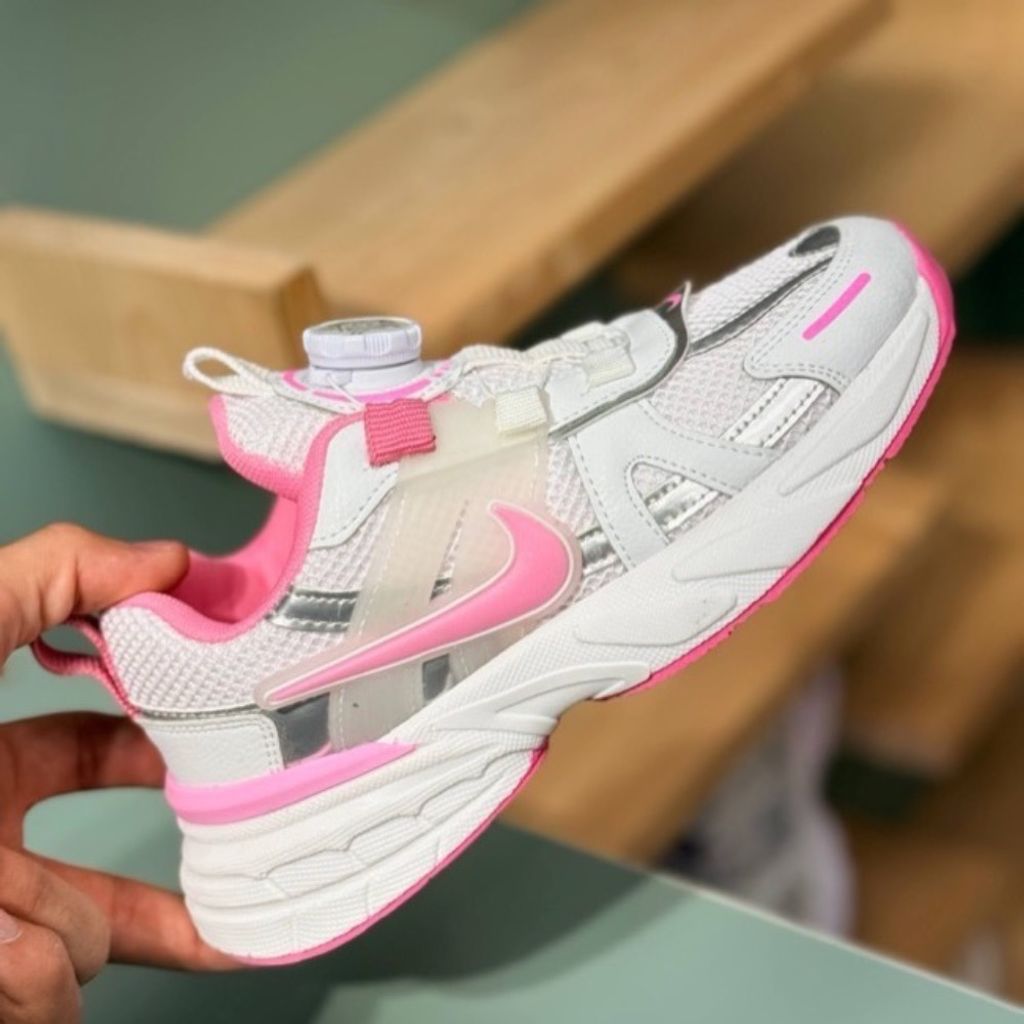 خرید اینترنتی کتونی بچگانه طرح نایک v2k پالیز کد 4070103