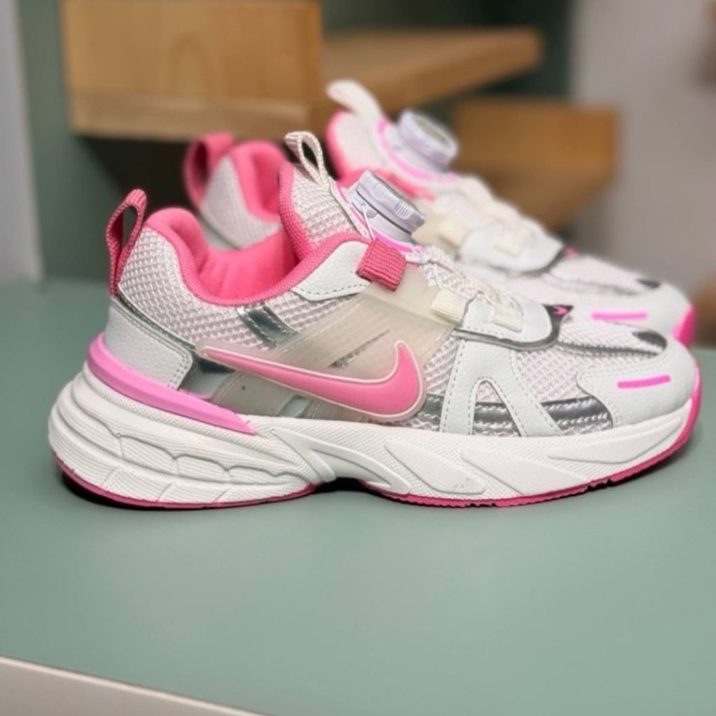 خرید انلاین کتونی بچگانه طرح نایک v2k پالیز کد 4070103