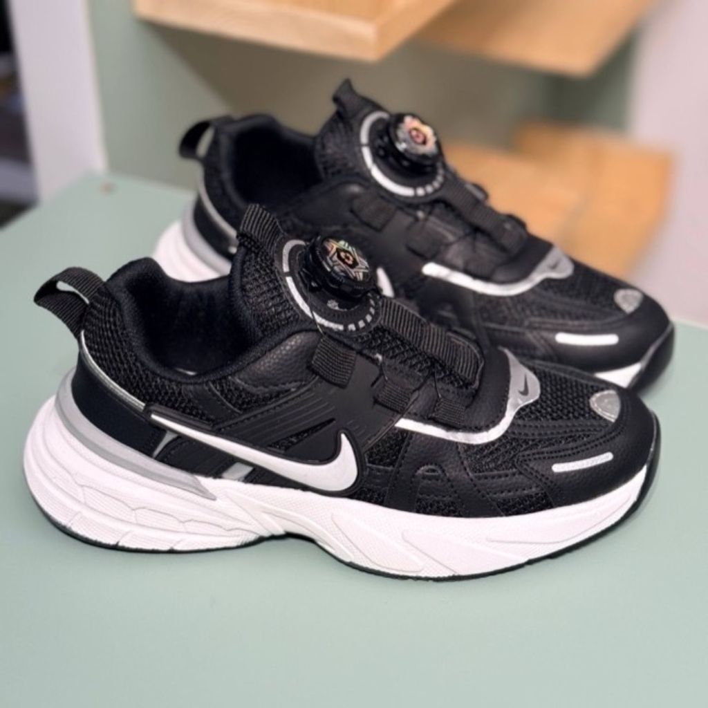 خرید آنلاین کتونی بچگانه طرح نایک v2k پالیز کد 4070103