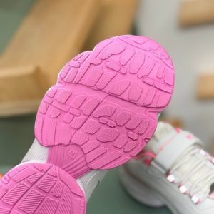 مشخصات کتونی بچگانه طرح Yelli پالیز کد 4070104