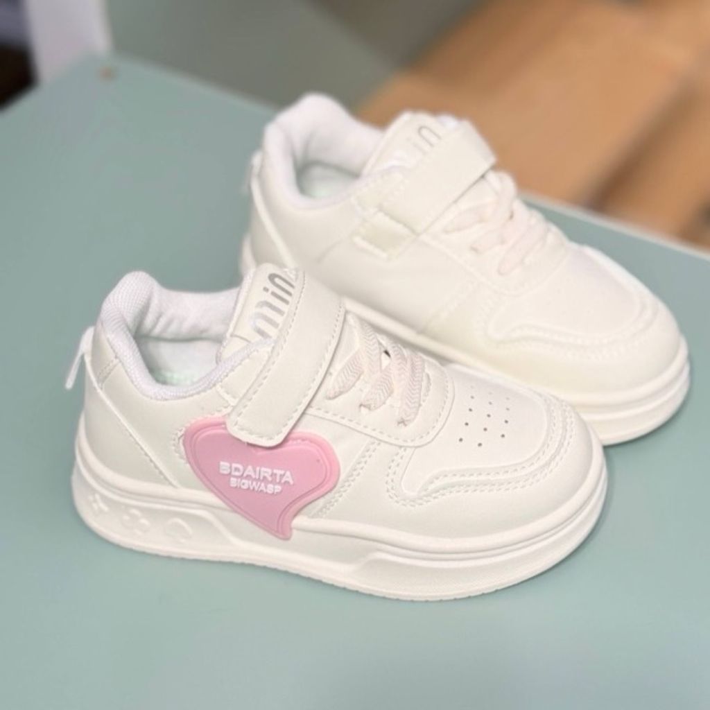 مشخصات ونس بچگانه طرح قلبی از Kids کد 4070106