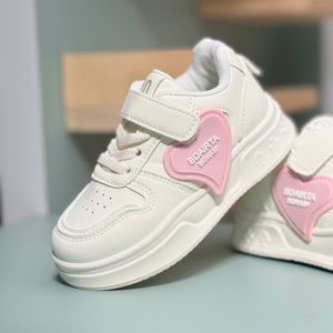 خرید اینترنتی قیمت ونس بچگانه طرح قلبی از Kids کد 4070106