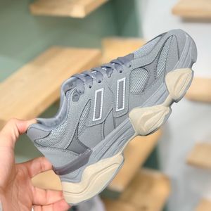 خرید اینترنتی قیمت کتونی طرح دوخط ganji از Trip کد 4070202