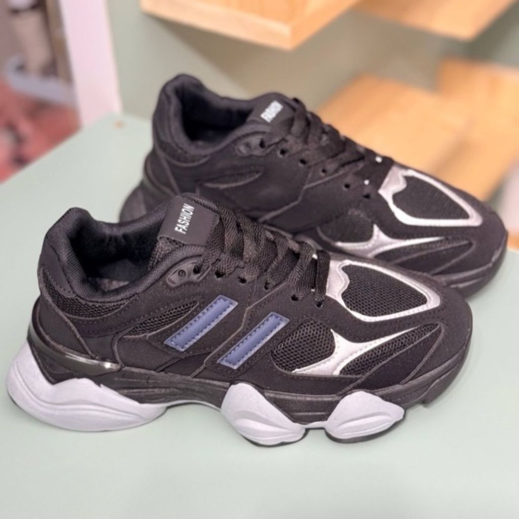 خرید اینترنتی کتونی بزرگسال طرح دوخط ganji از Trip کد 4070202