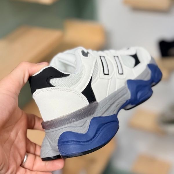 کتونی طرح دوخط ganji از Trip کد 4070202