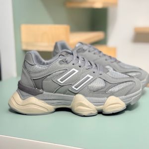 خرید اینترنتی قیمت کتونی طرح دوخط ganji از Trip کد 4070202