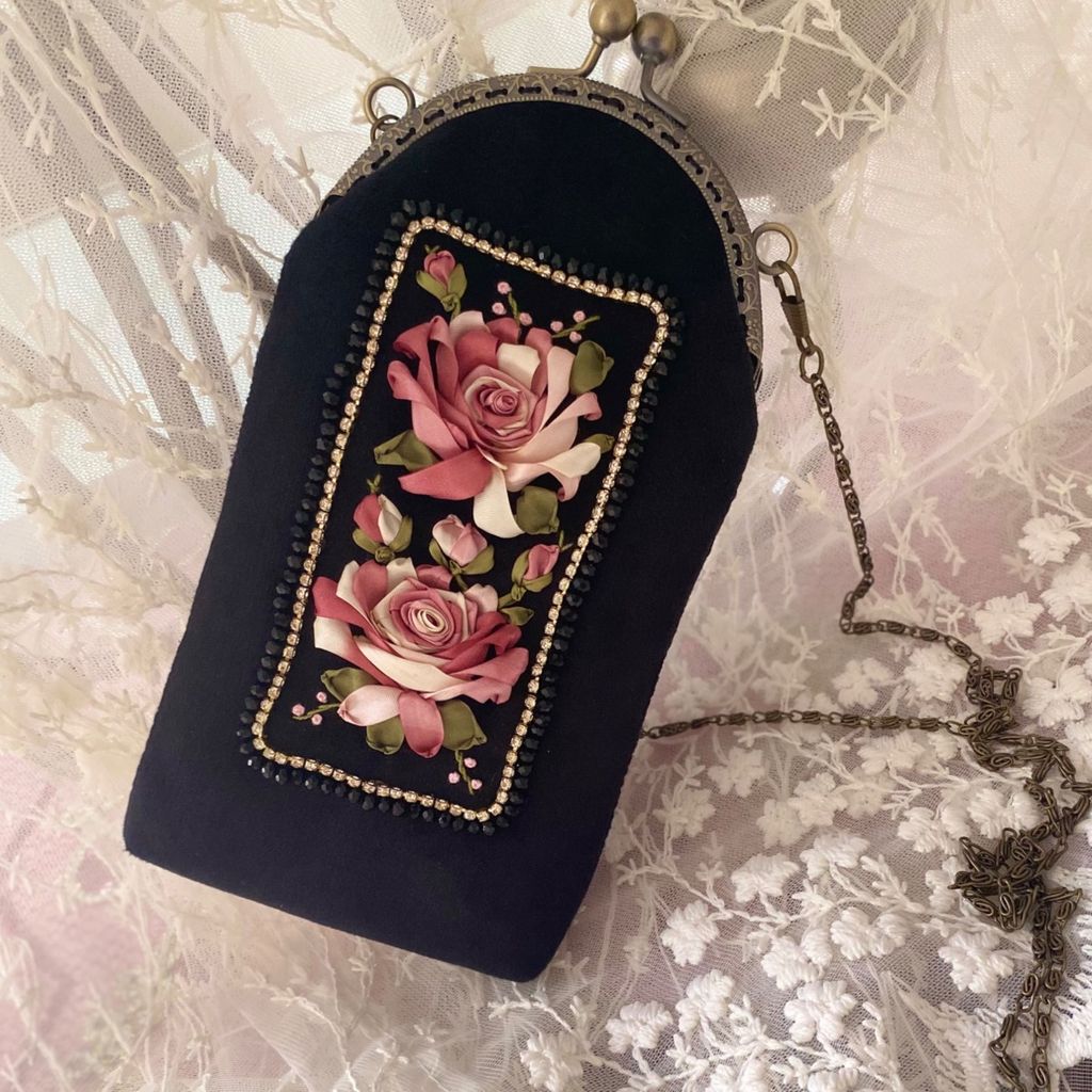 خرید انلاین کیف موبایل قصر گل