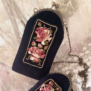 خرید اینترنتی کیف موبایل قصر گل