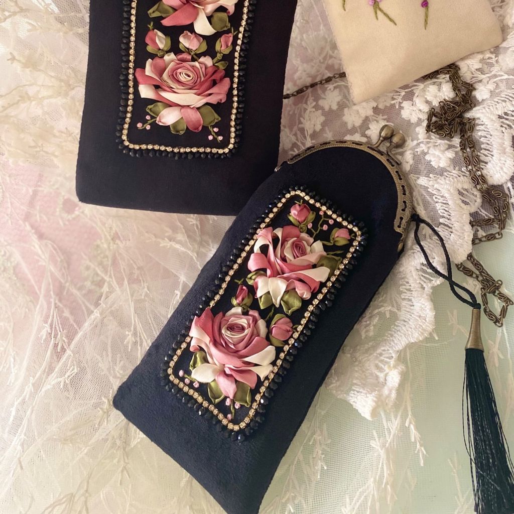 فروش اینترنتی کیف عینک مدل قصر گل