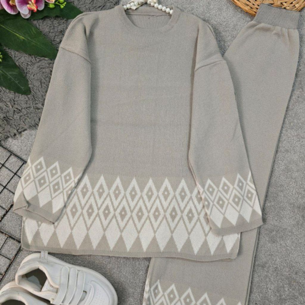 مشخصات بافت زنانه ست طرح دار