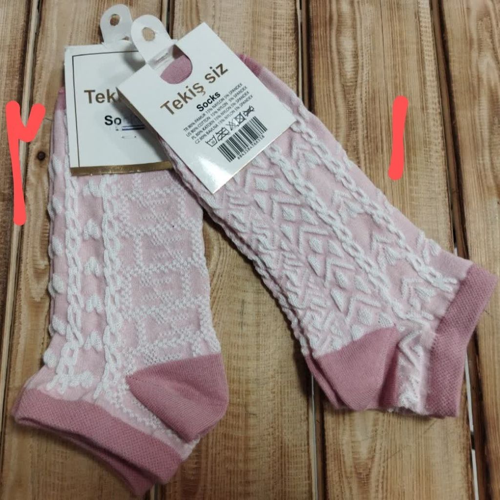 خرید انلاین جوراب صورتی زنانه