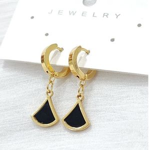 گوشواره کلیپسی طرح مثلثی -  zivar_j - Gosh - 002