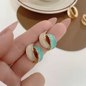 مشخصات گوشواره میخی طرح مارپیچ - zivar_j - Gosh - 003