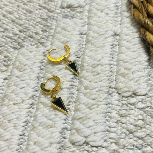 گوشواره کلیپسی طرح مثلثی - zivar_j - Gosh - 004