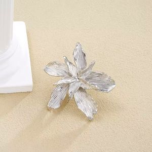 خرید انلاین انگشتر فری سایز طرح گل - zivar_j - Angoshtar - 001