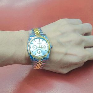 فروش اینترنتی ساعت عقربه ای yintai