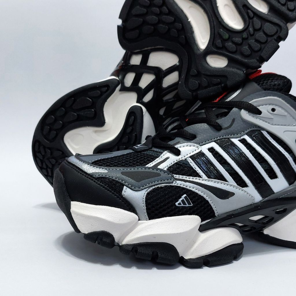 قیمت ارزان کتونی آدیداس دیلاکس Adidas Deluxe کیفیت عالی