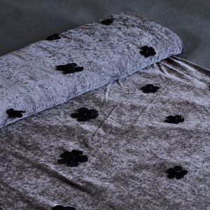 خرید اینترنتی قیمت پارچه مخمل و ژاکارد