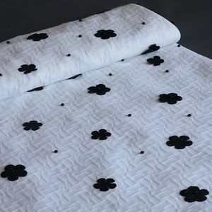 خرید اینترنتی قیمت پارچه مخمل و ژاکارد