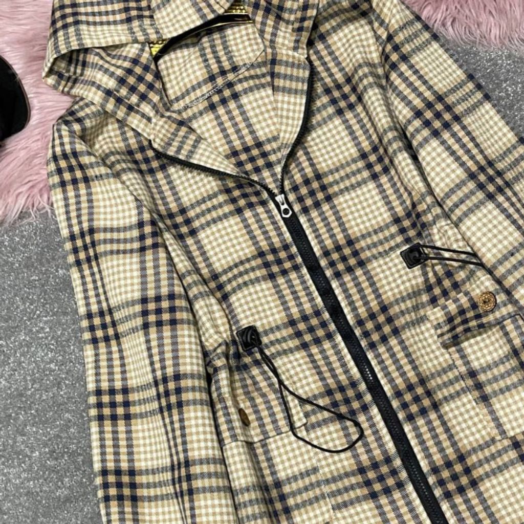 خرید آنلاین پالتو زنانه طرح کمر گت موهر