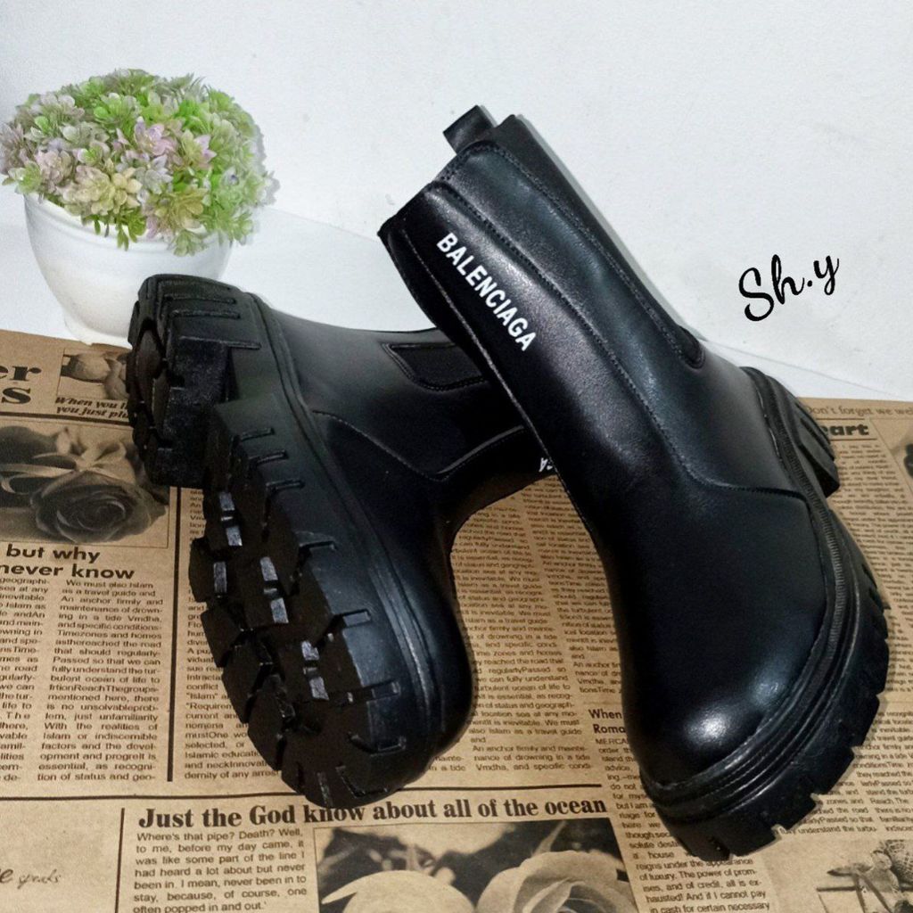 خرید انلاین نیم بوت بغل کش