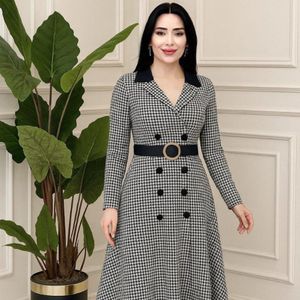 خرید اینترنتی مانتو زنانه طرح پاییزی