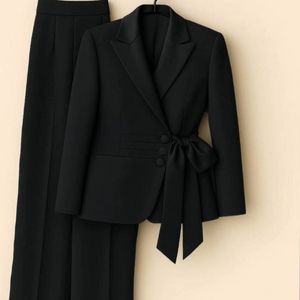 ست کت و شلوار نازینا