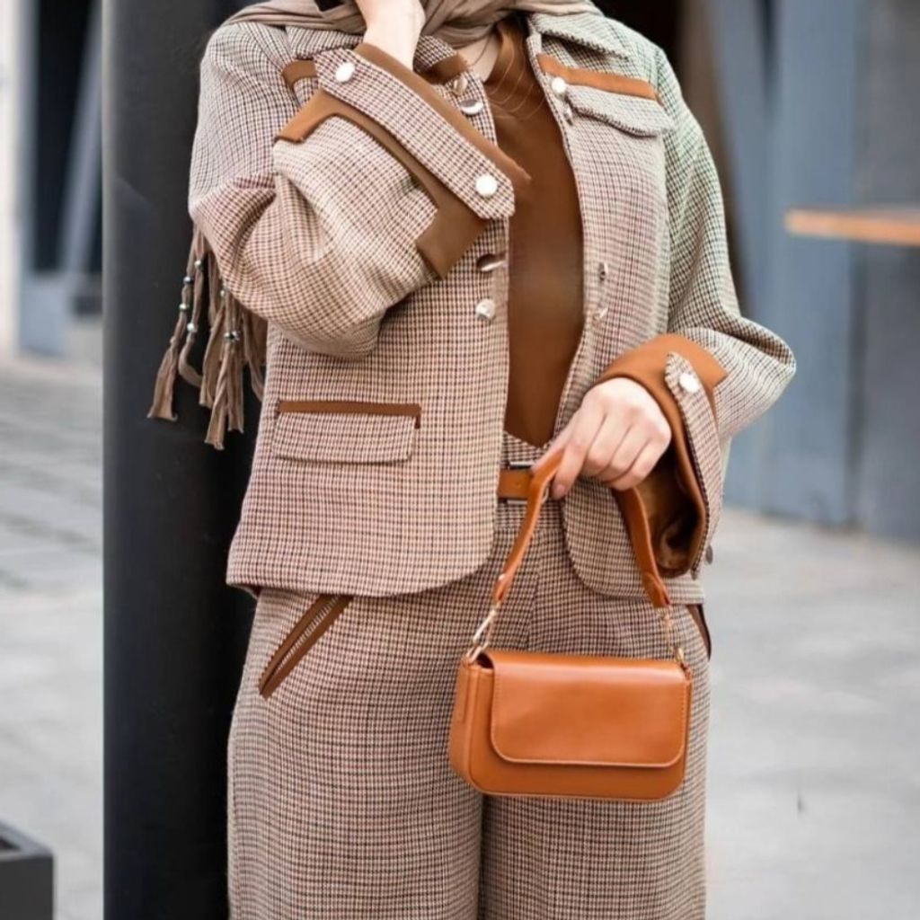 خرید آنلاین کت و شلوار زنانه طرح راسپینا