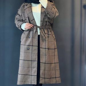 مشخصات مانتو زنانه طرح پاییزی موهر پشمی