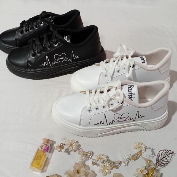 کفش اسپرت ونس زنانه و دخترانه مدل ضربان قلب